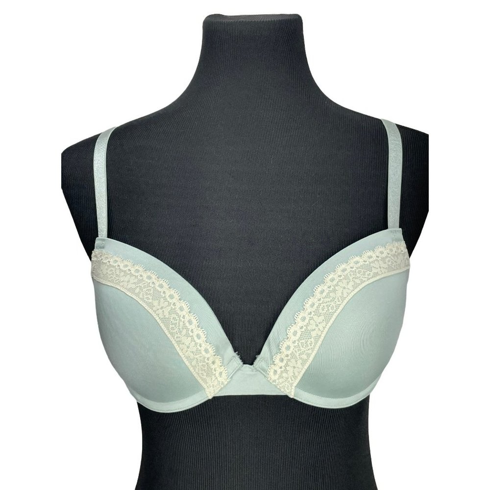GapBody Favorite Uplift Light Blue & White Lace Over Contour Lightly Padded Bra